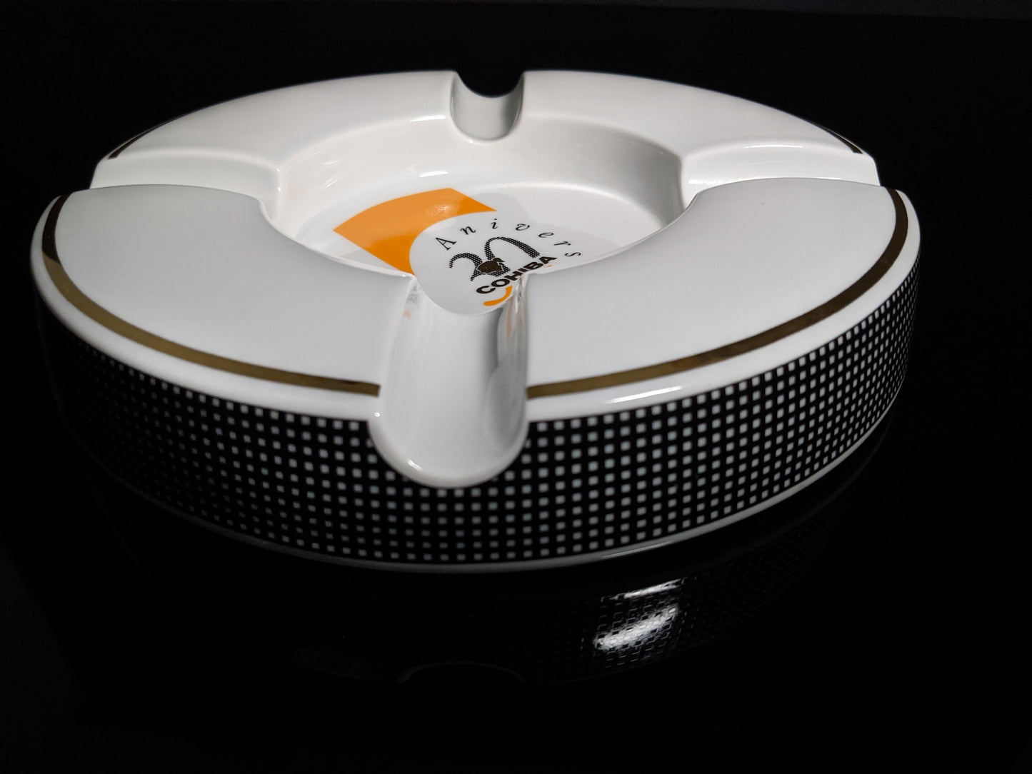 cohiba 30th anniversary special edition  ashtray