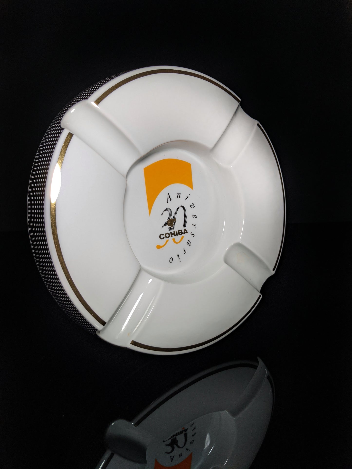 cohiba 30th anniversary special edition  ashtray