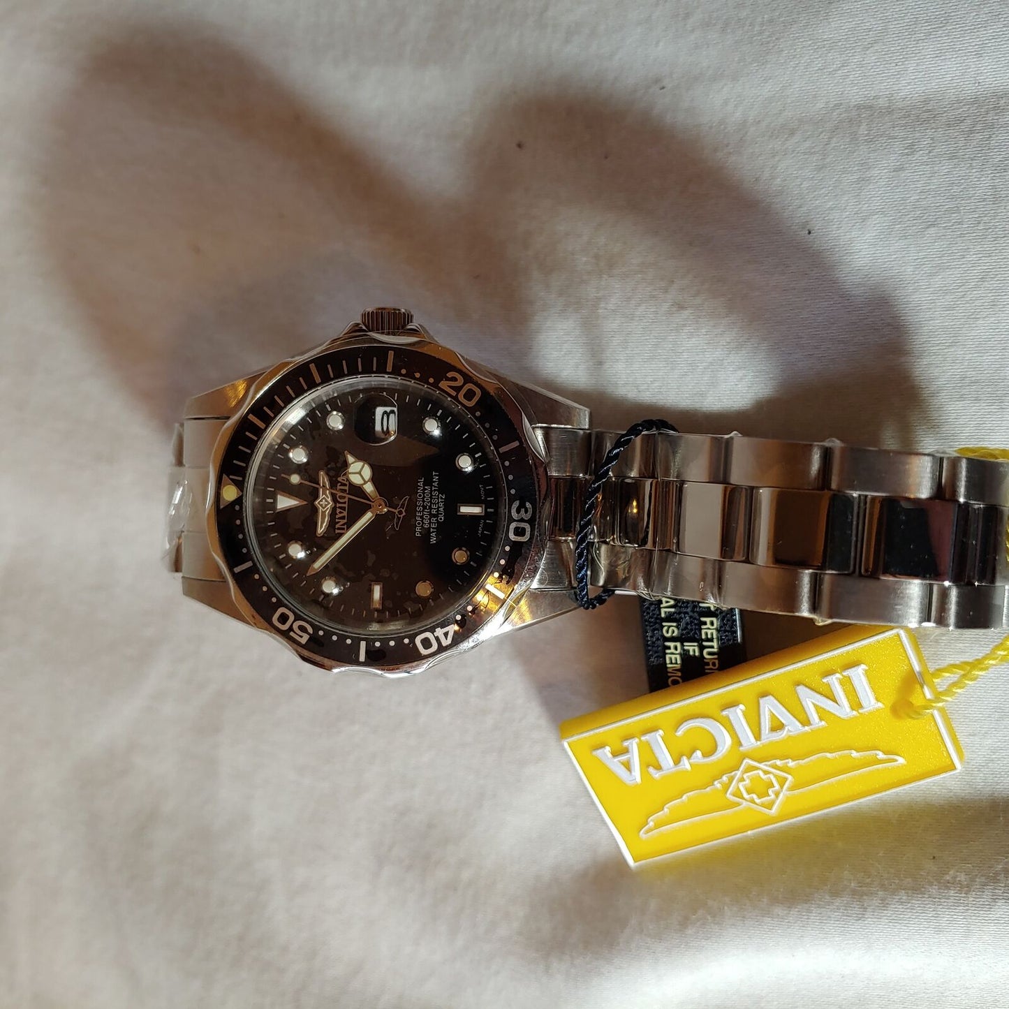 INVICTA PRO DIVER MEN'S QUARTZ 37.5MM STAINLESS STEEL CASE BLACK DIAL