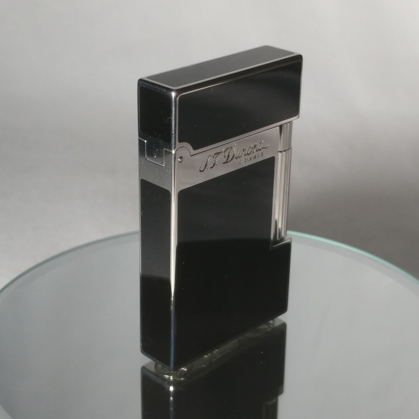 S.T.  Dupont  Black Chinese Lacquered Palladium Plated Ligne 2 Lighter