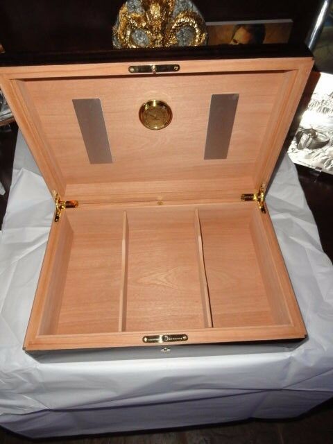 Elie Bleu Macassar Ebony Humidor 110 ct