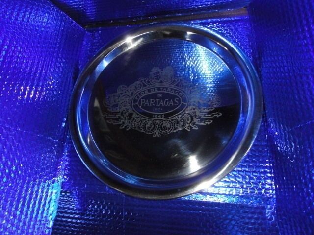 etched logo metal platter 15" diameter in the box