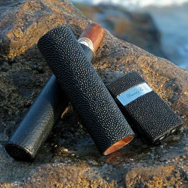 Brizard and Co. - The Single Cigar Tube - Stingray Black