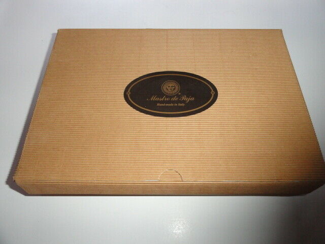 Mastro de Paja Travel size Humidor . # 002