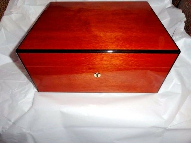 Elie Bleu Mahogany Humidor 100 count