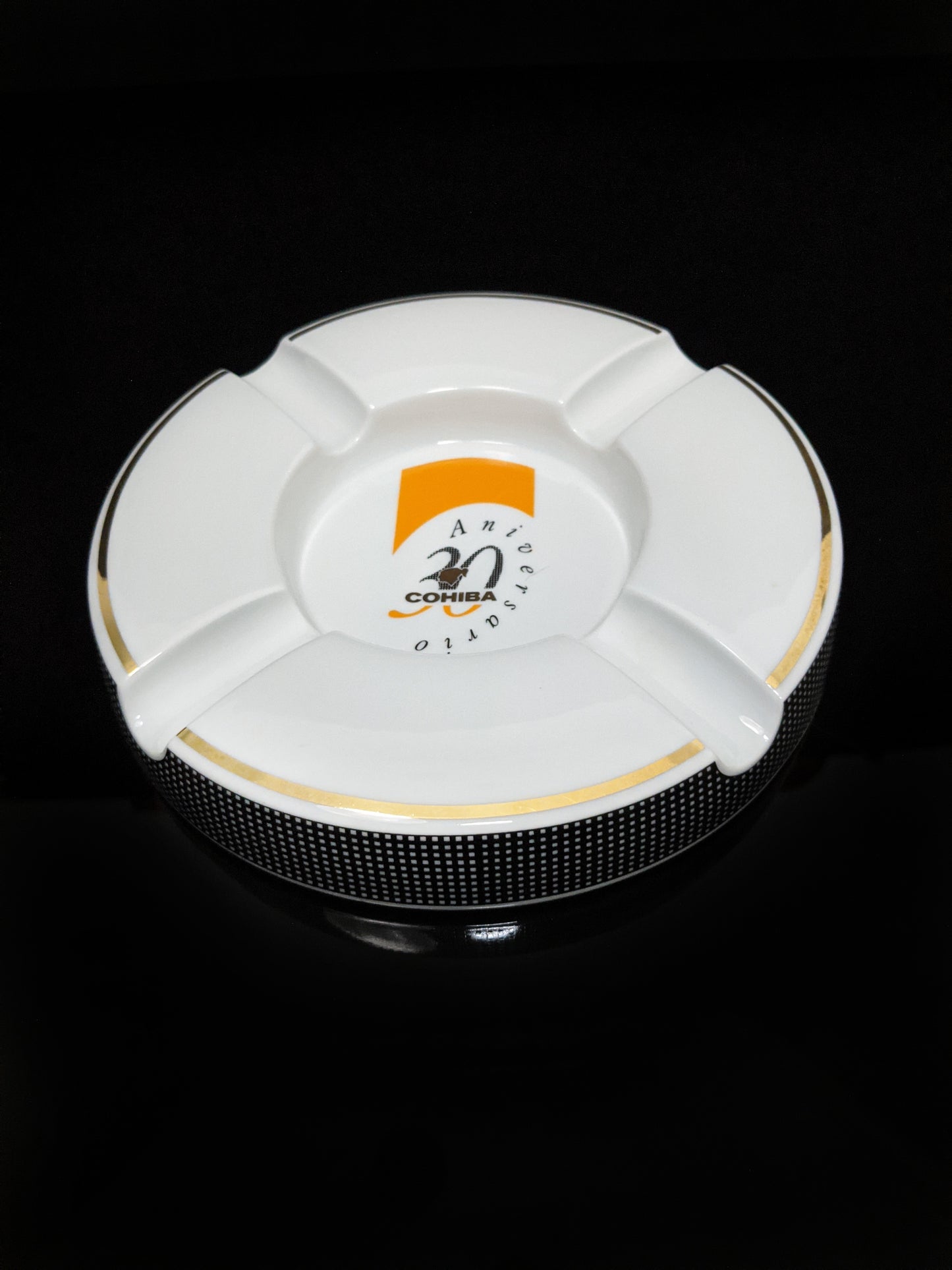 cohiba 30th anniversary special edition  ashtray