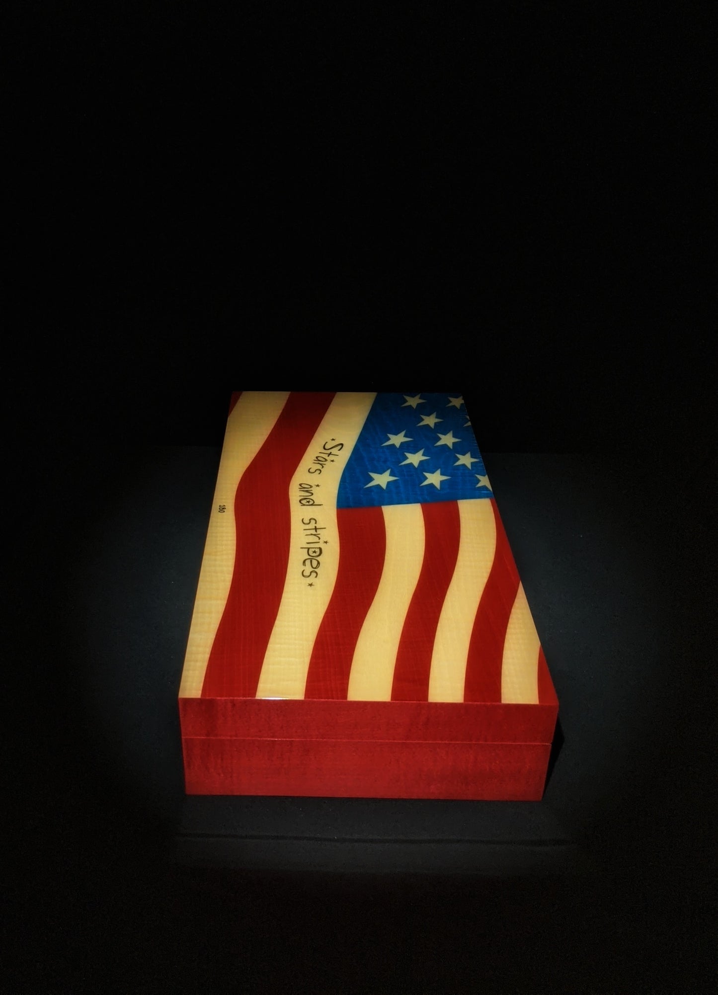 Elie Bleu Stars & Stripes 110 Ct Humidor New