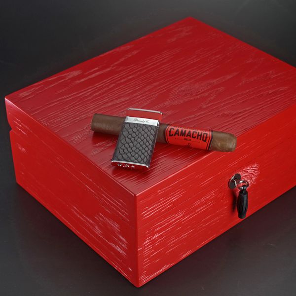 Brizard and Co " Royal Oak Collection " Humidor- Fire Ttuck Red 30 / 40 count